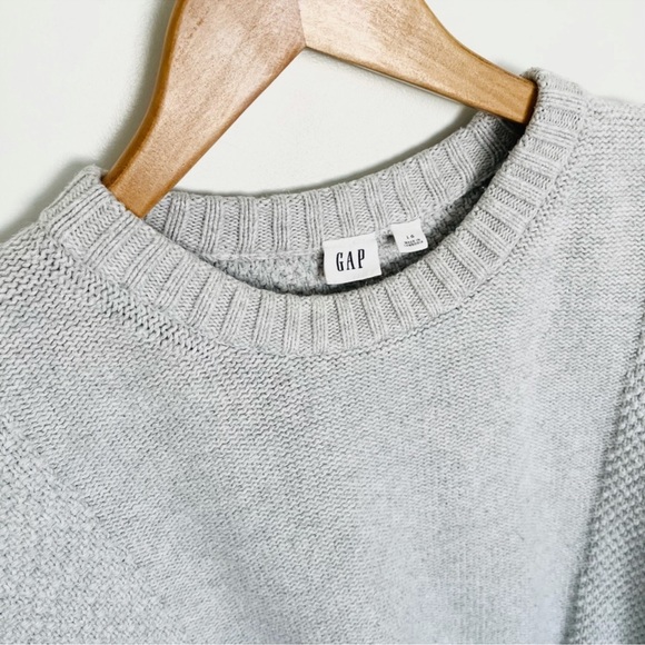 GAP Crew Neck Knit Cropped Sweater - Picture 4 of 6